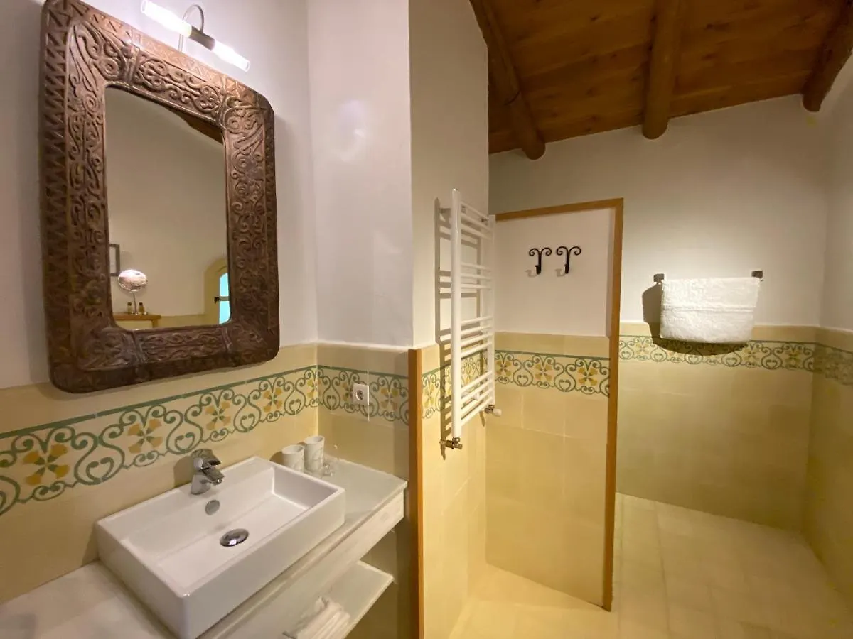 Valle del Arroyo Casas Rurales - B&B - Solo adultos Cortelazor Bed and breakfast